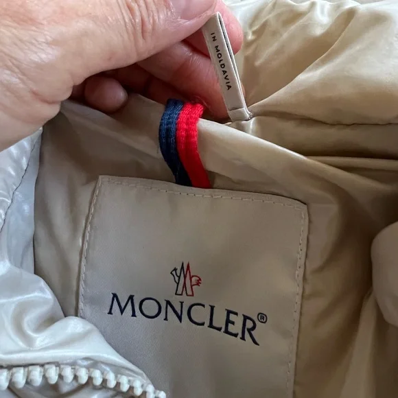 Moncler Ghany Vest - Picture 5 of 8